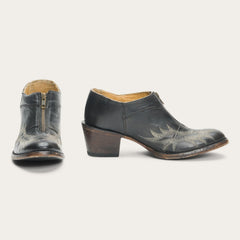 Nicole Black | Stetson