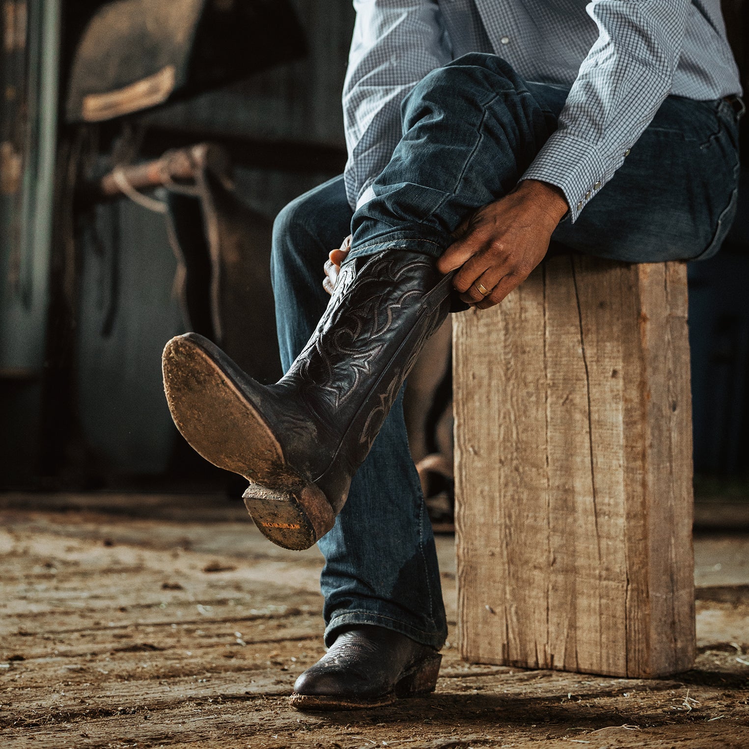Carlisle Western Boots Distressed Brown | Stetson
